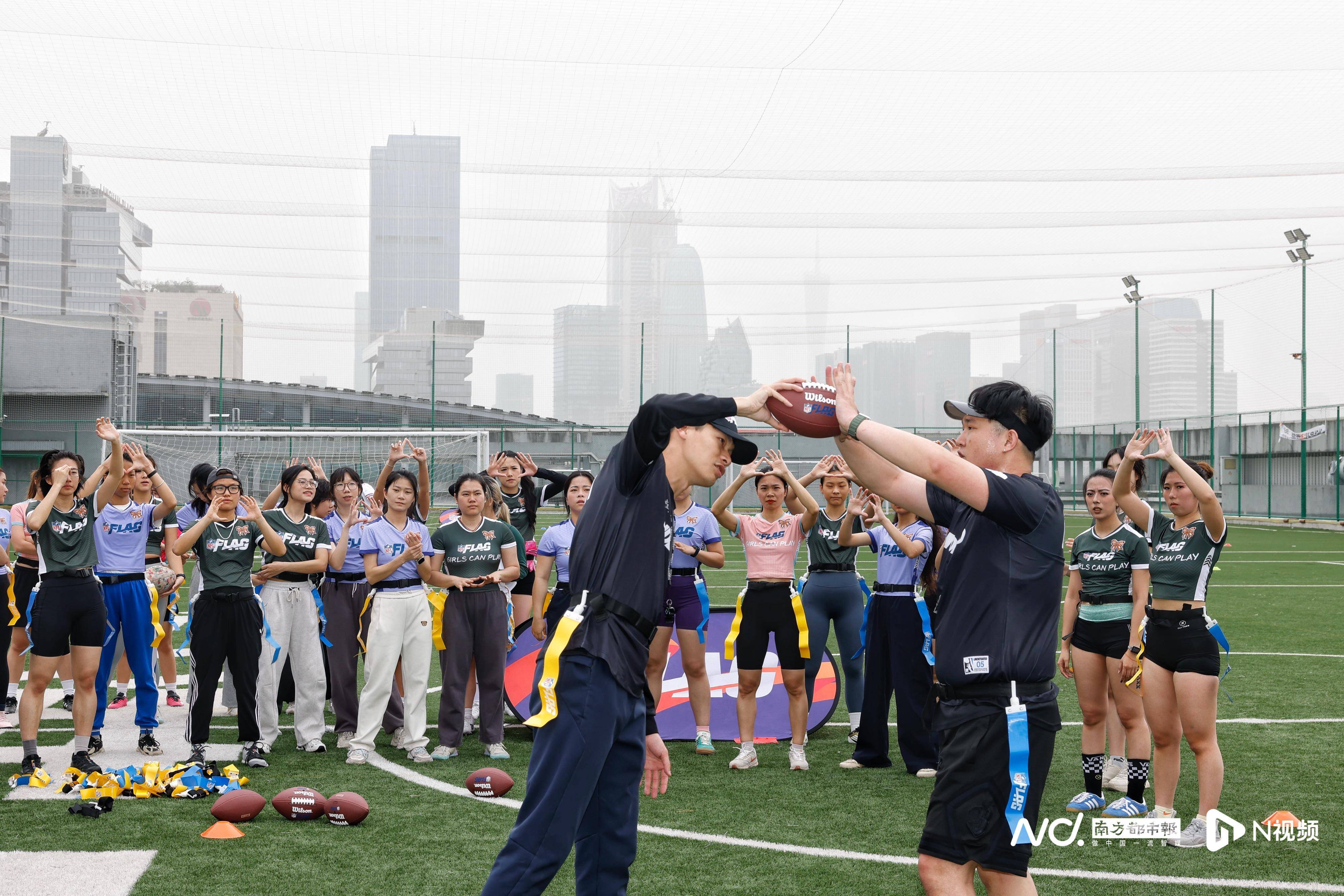 橄榄球友谊赛掀起高潮,关中旋风队读秒扳平姑苏麒麟队,高压逼抢奏功——赛场纪律更严谨-平博官网